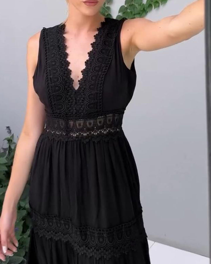 Aurélie™ | Elegáns V-nyakú csipkeruha